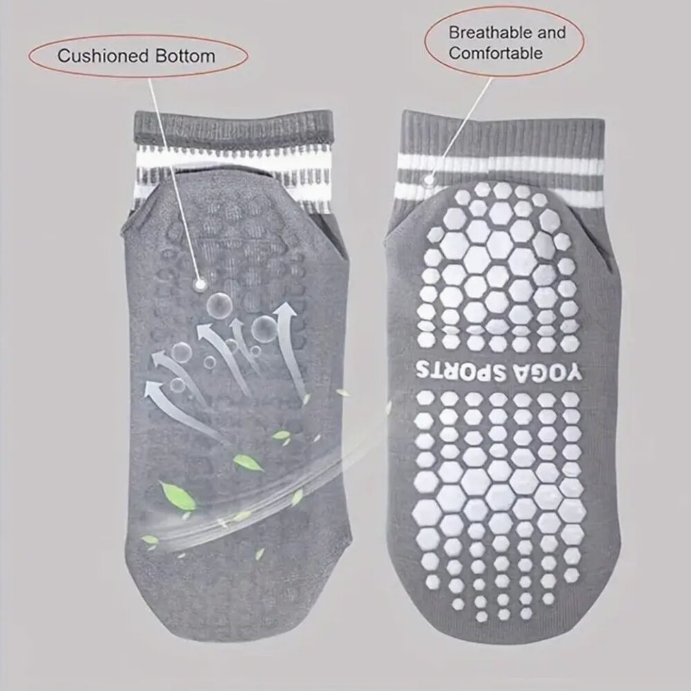 Callie Lives Yoga Grip Ankle Socks for Pilates, Ballet, or Loungewear Medium - Picture 2 of 7